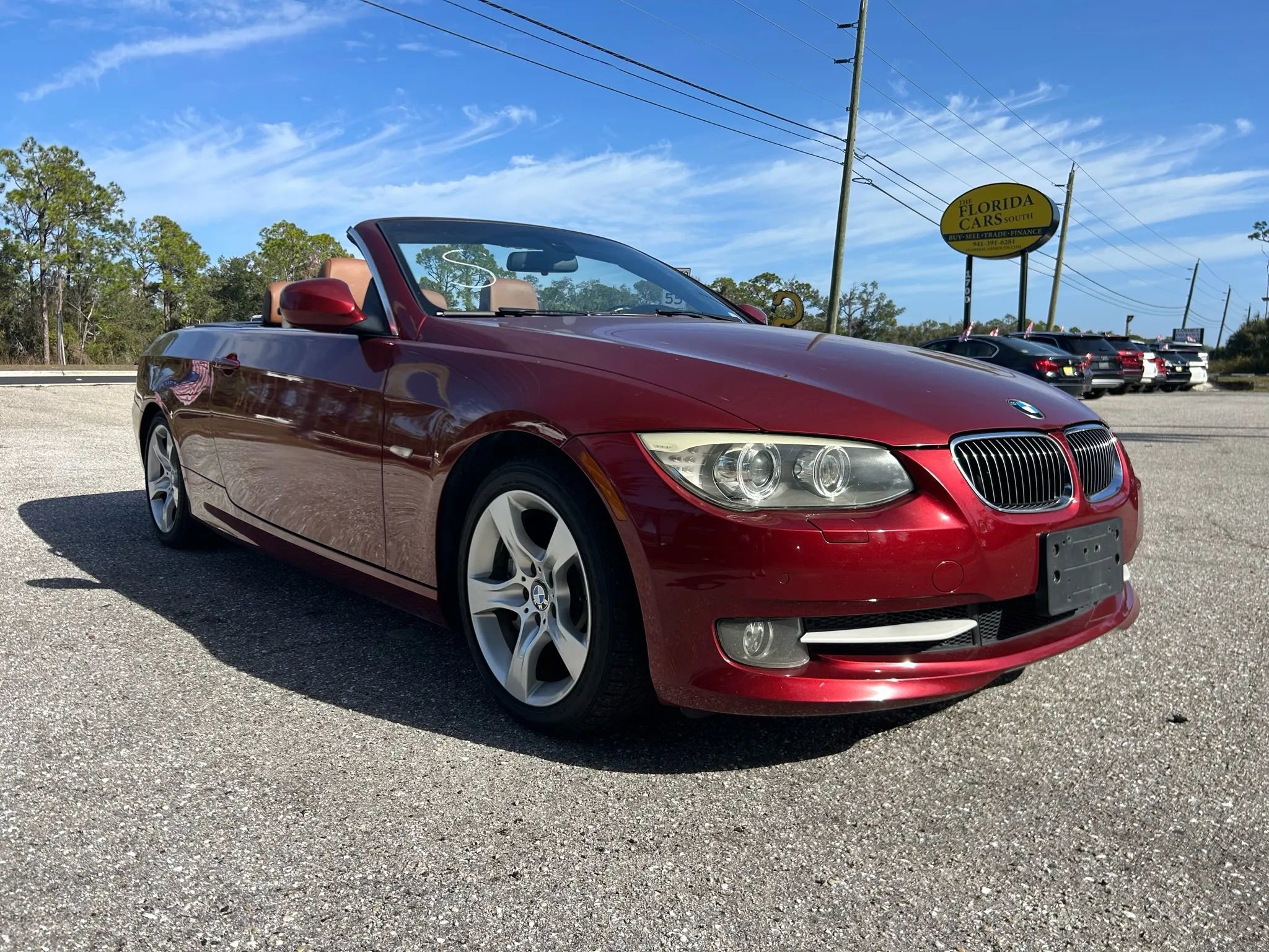 Used 2011 BMW 335i Convertible image 3