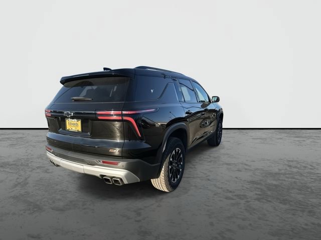 Used 2024 Chevrolet Traverse Z71 image 7