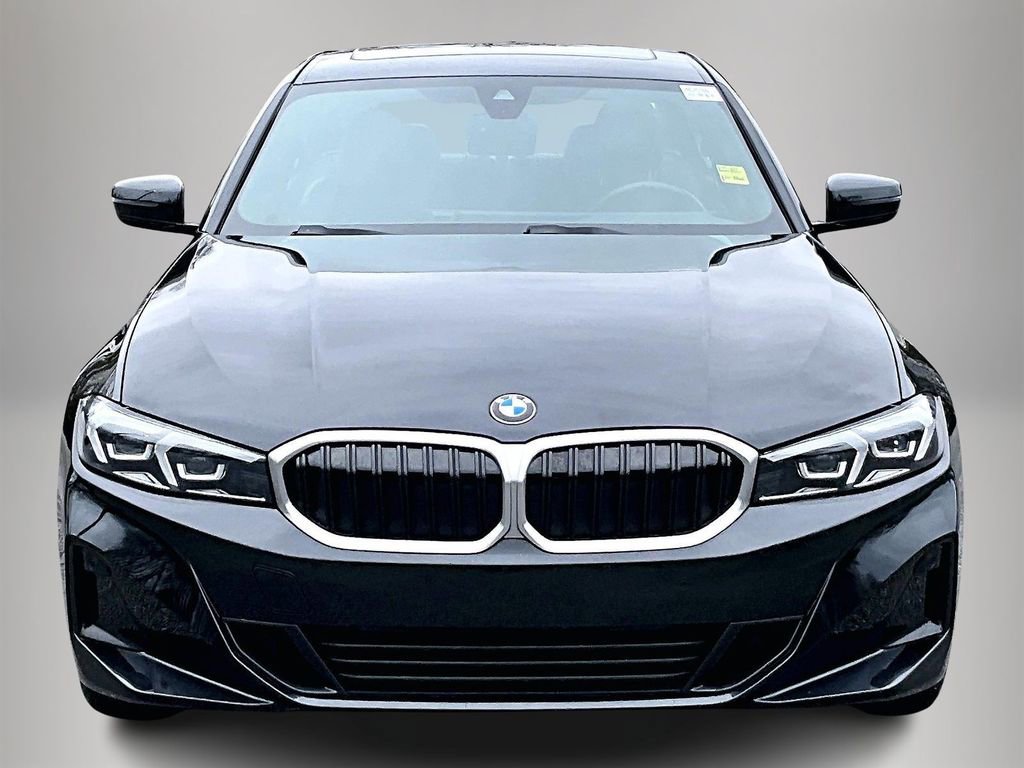 Used 2023 BMW 330i Sedan image 3