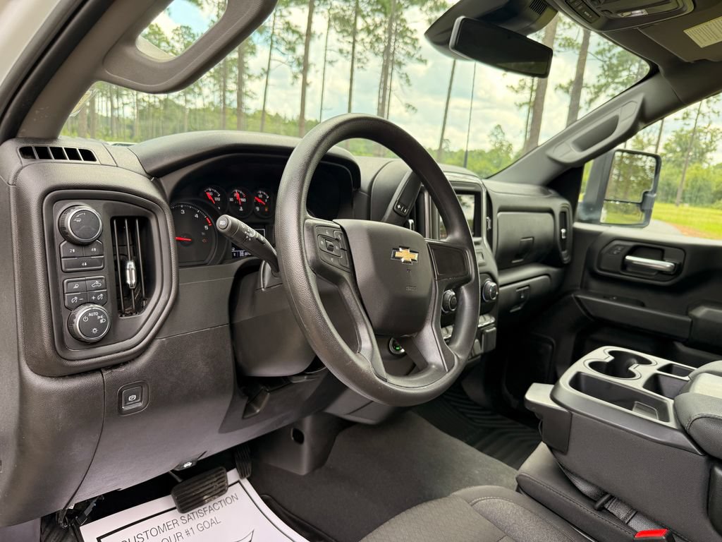 Used 2024 Chevrolet Silverado 2500 Custom w/ Custom Value Package AWD/4WD image 13