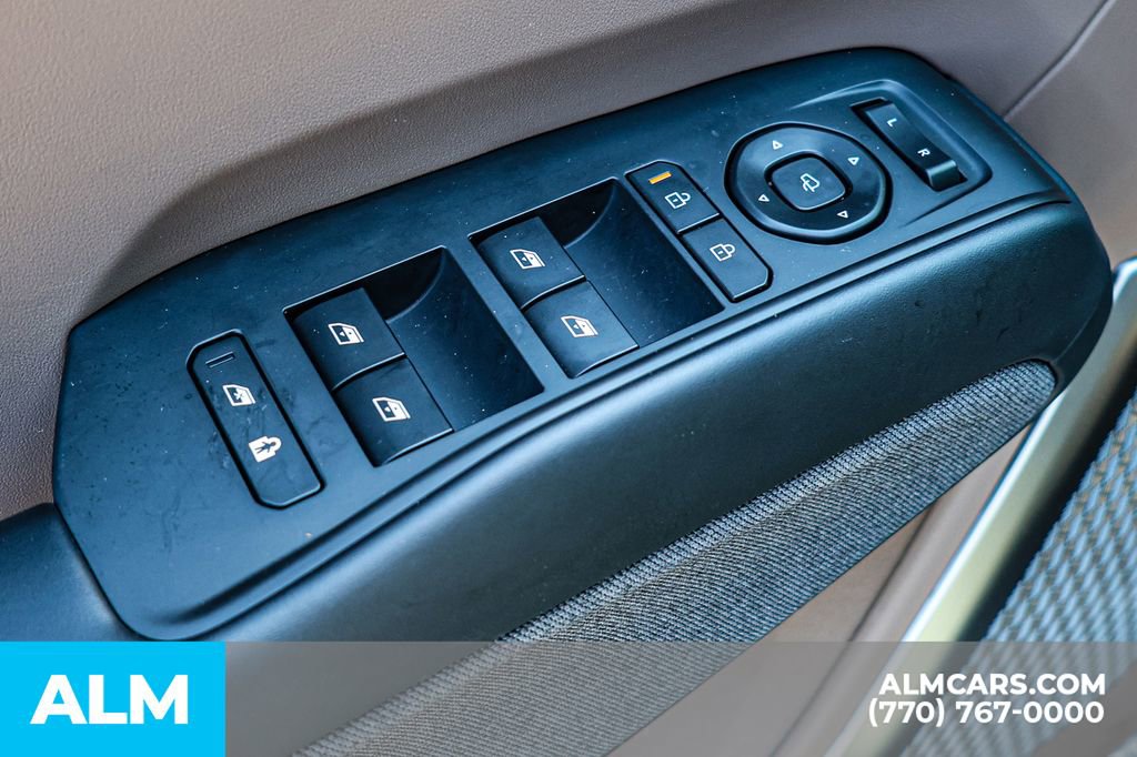 Used 2024 Kia EV9 Land image 54