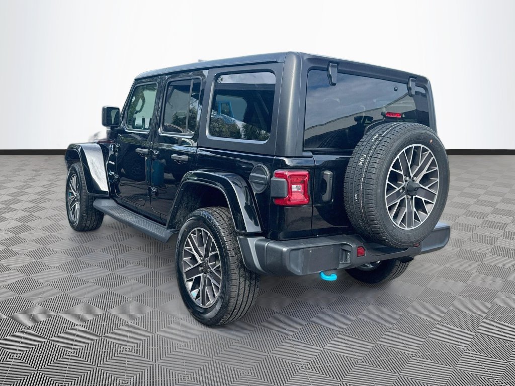 Certified 2023 Jeep Wrangler Unlimited Sahara w/ Cold Weather Group AWD/4WD image 8