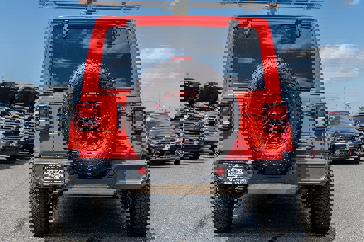 Used 2021 Jeep Wrangler Unlimited Sahara w/ Uconnect 4C Nav & Sound Group image 16