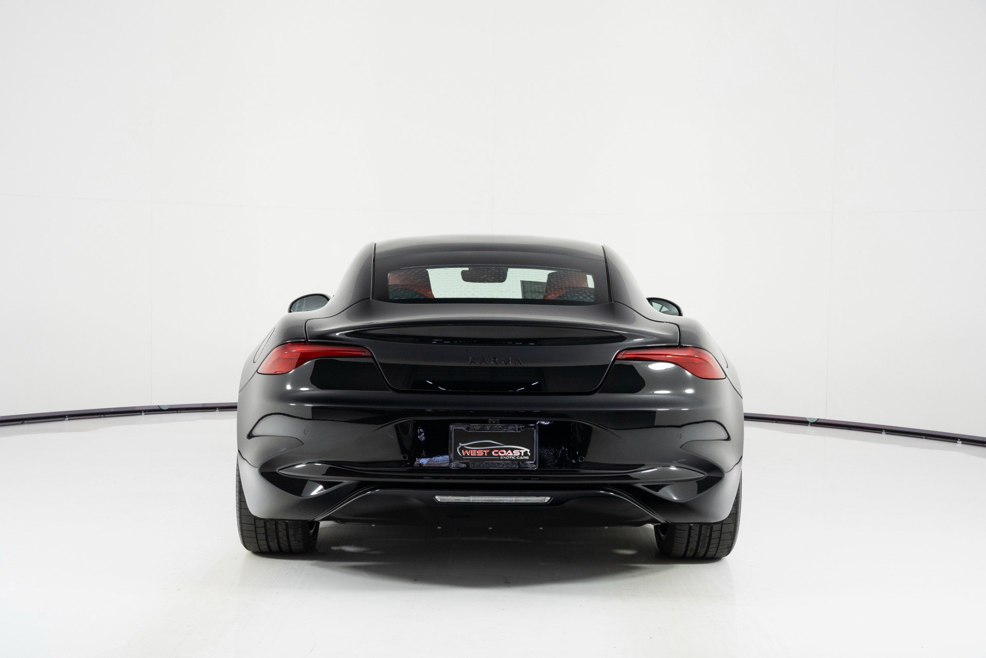Used 2025 Karma Revero Luxury RWD image 4