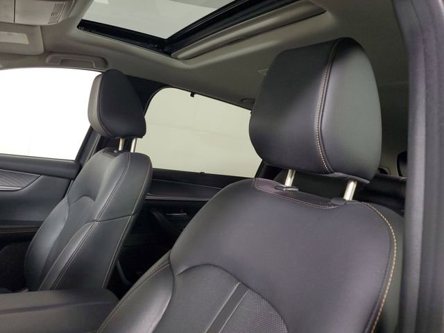 Certified 2024 MAZDA CX-90 Plug-In Hybrid w/ Preferred AWD/4WD image 23