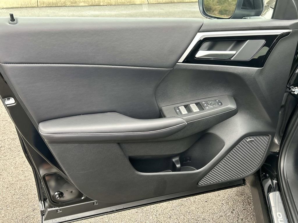 New 2026 Mitsubishi Outlander SE FWD image 22