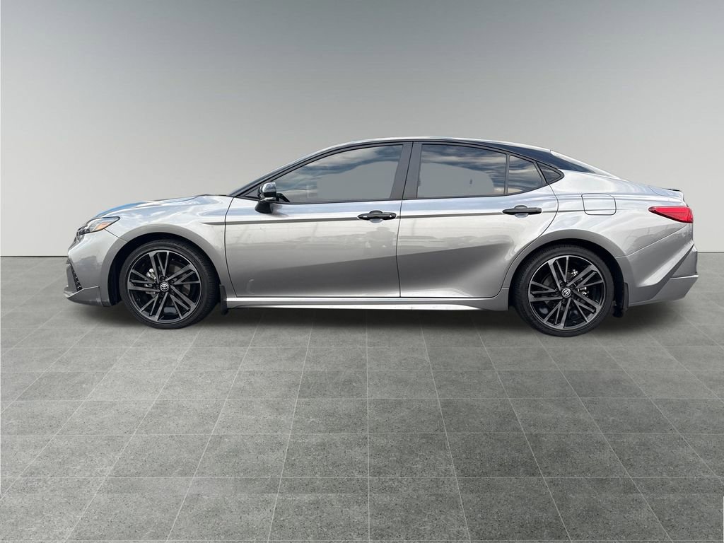 Used 2025 Toyota Camry XSE image 2