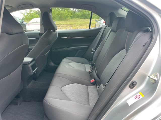 Used 2018 Toyota Camry LE FWD image 32