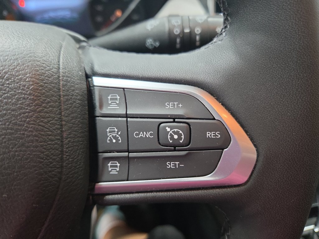 Used 2024 Jeep Compass Limited AWD/4WD image 28
