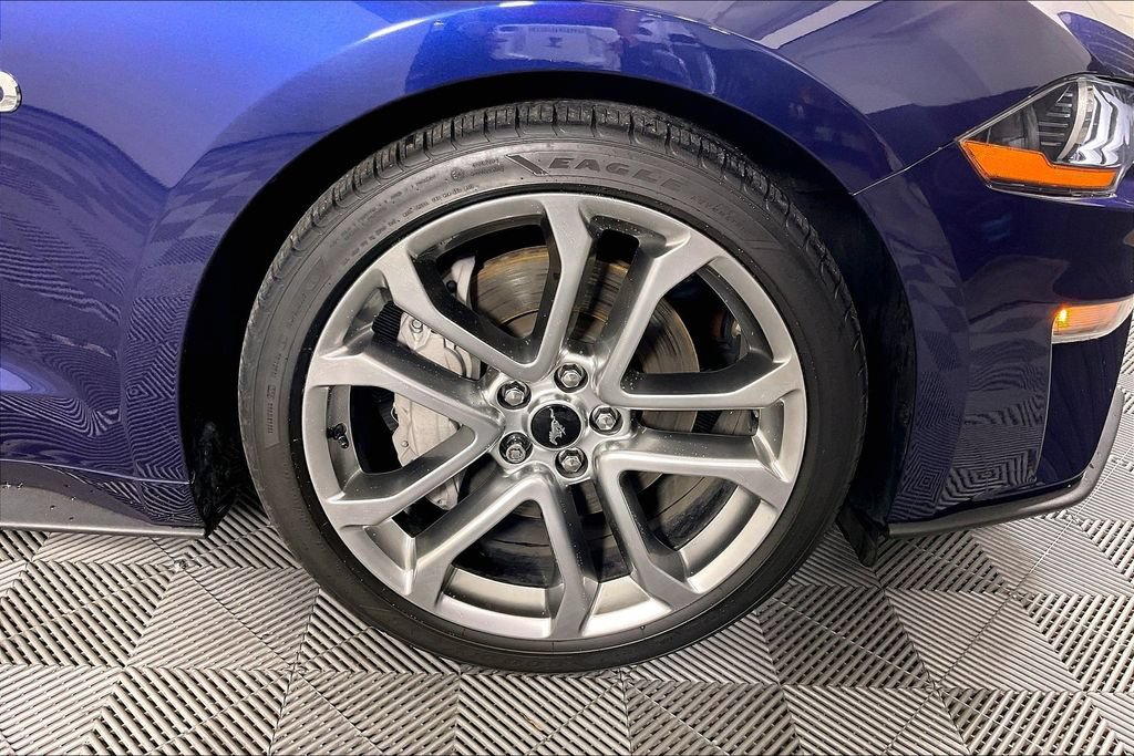 Used 2019 Ford Mustang GT Premium w/ Equipment Group 401A RWD image 10