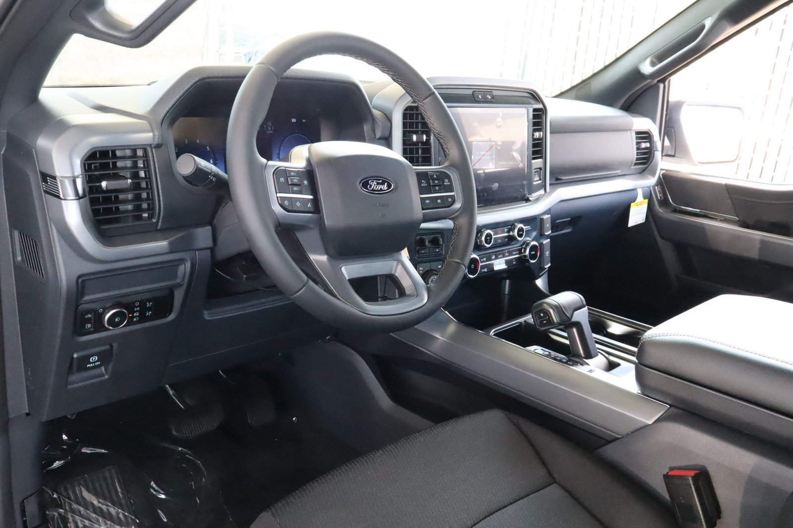 New 2026 Ford F150 XLT w/ FX4 Off-Road Package AWD/4WD image 18