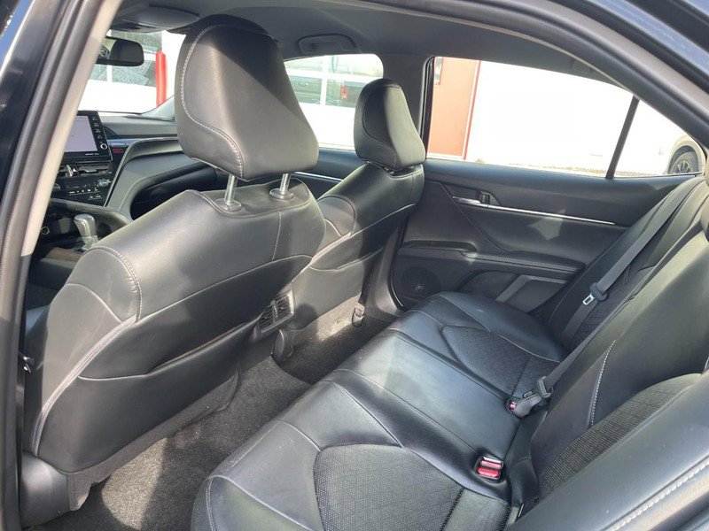 Used 2022 Toyota Camry XSE FWD image 12