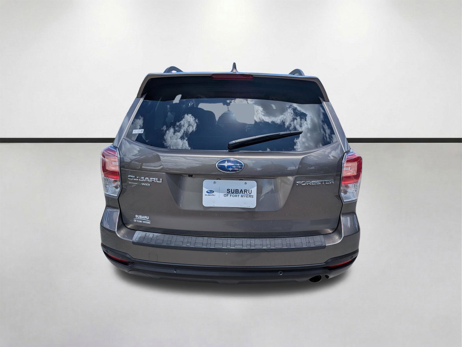 Used 2018 Subaru Forester 2.5i Touring AWD/4WD image 5