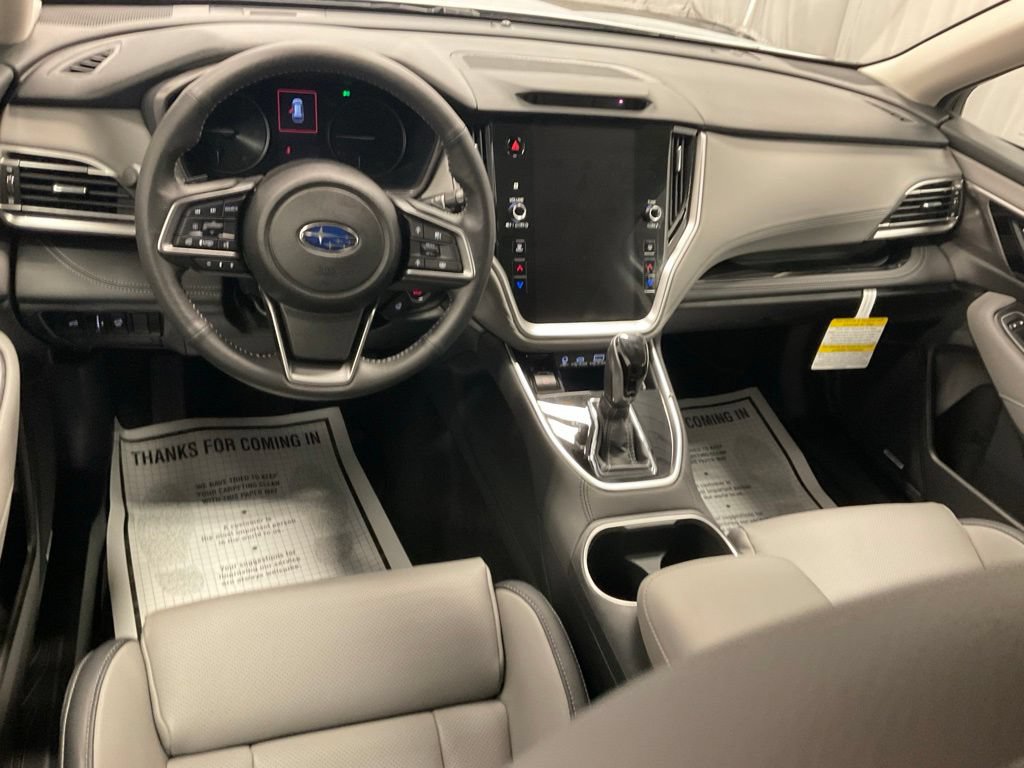 Certified 2025 Subaru Outback Limited AWD/4WD image 4