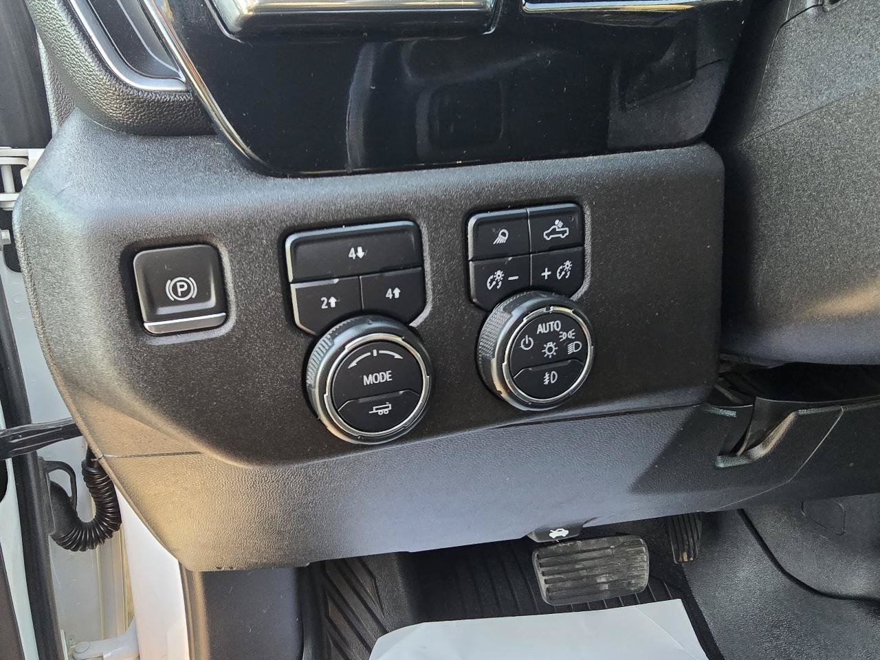 Used 2024 Chevrolet Silverado 2500 LT w/ Convenience Package AWD/4WD image 17