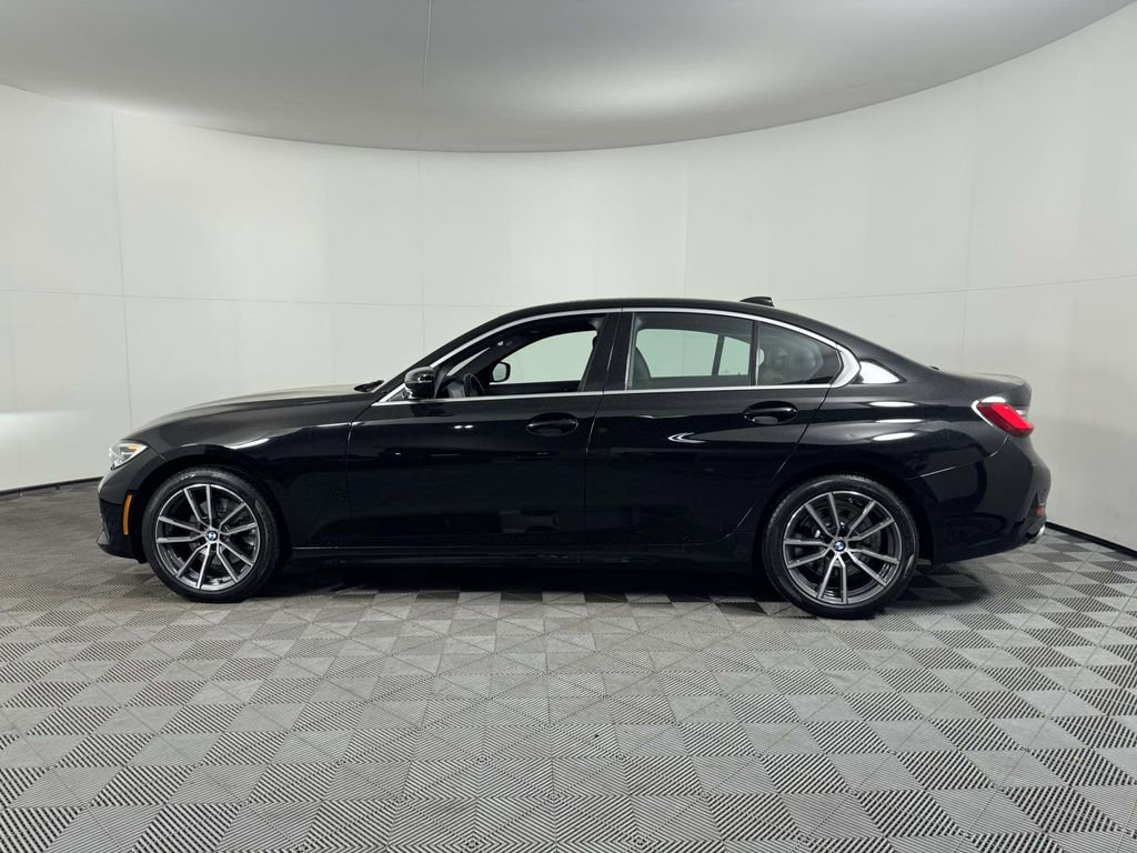 Used 2022 BMW 330i xDrive Sedan w/ Driving Assistance Package AWD/4WD image 11