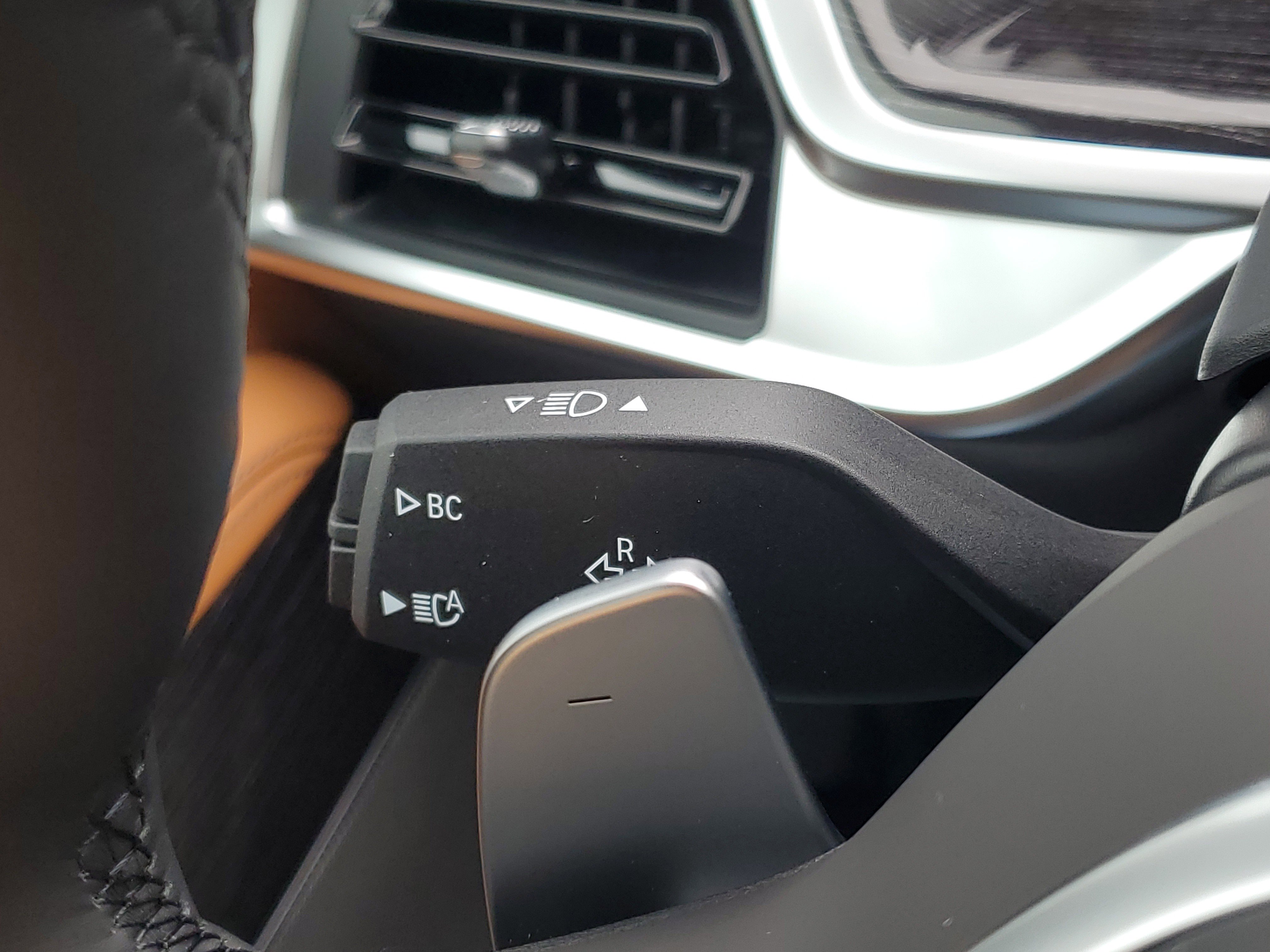 New 2026 BMW X5 xDrive40i w/ M Sport Package image 14