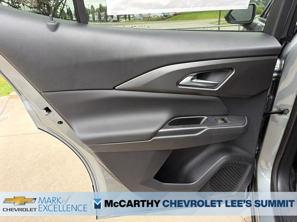 New 2026 Chevrolet Equinox EV LT w/ Comfort Package FWD image 37
