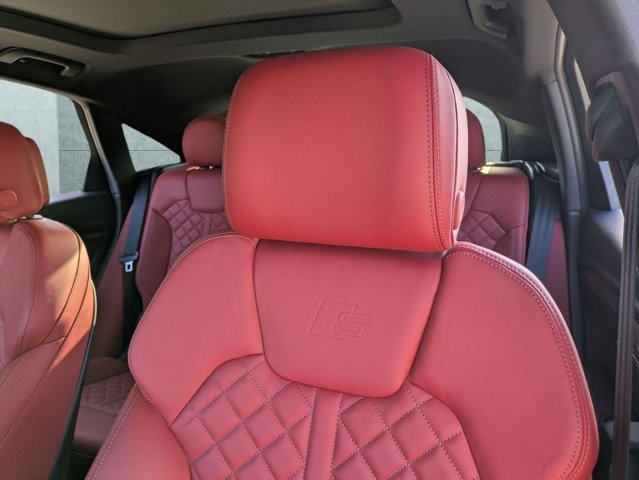 Used 2024 Audi SQ5 Premium Plus image 13
