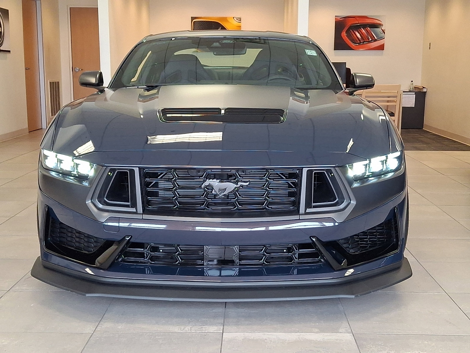 Used 2025 Ford Mustang Dark Horse w/ Dark Horse Handlin Package image 2