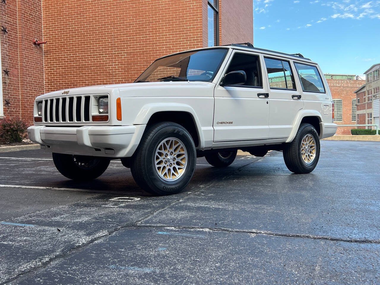 Used 1998 Jeep Cherokee Classic AWD/4WD image 8