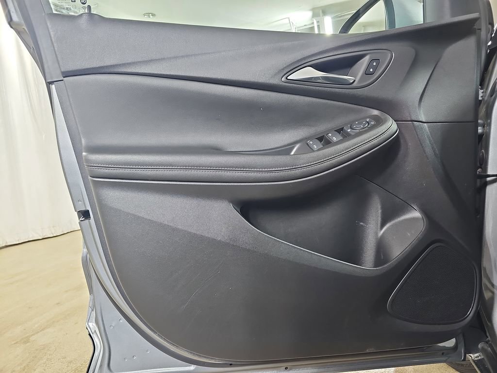 Certified 2023 Buick Encore GX Preferred w/ Cold Weather Comfort Package image 31