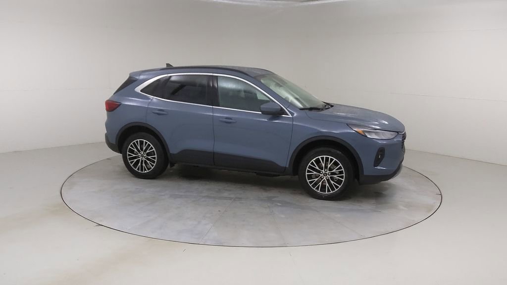 New 2026 Ford Escape SE image 11