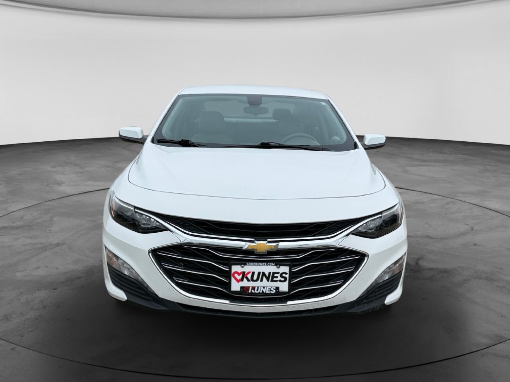 Used 2022 Chevrolet Malibu LT FWD image 3