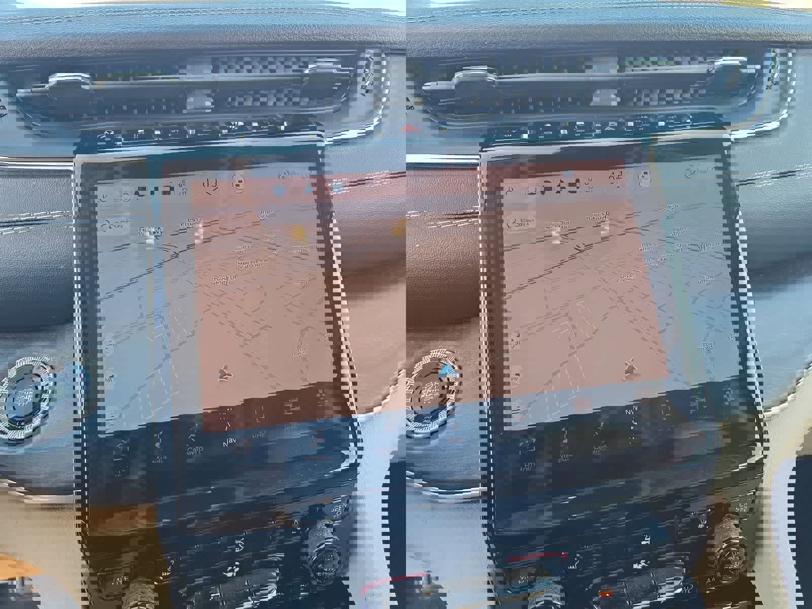 Used 2022 Jeep Grand Cherokee L Limited image 28