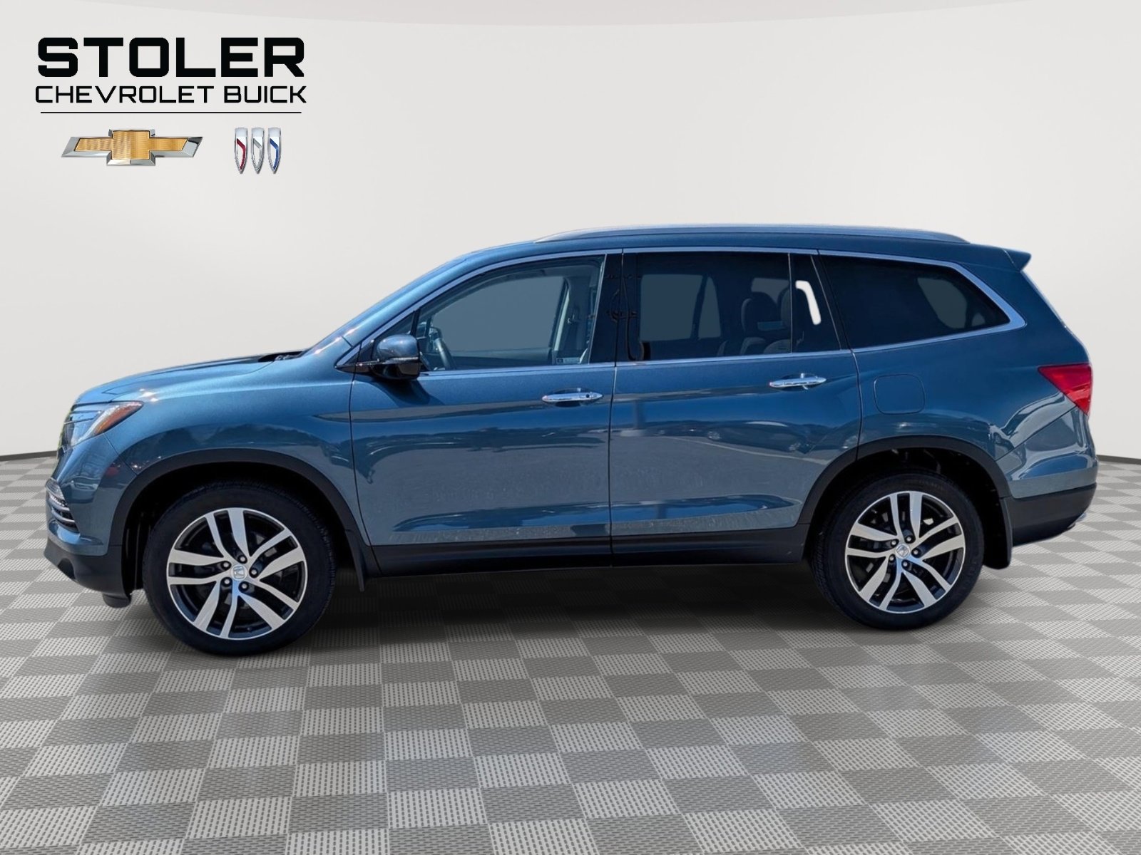 Used 2018 Honda Pilot Elite image 2