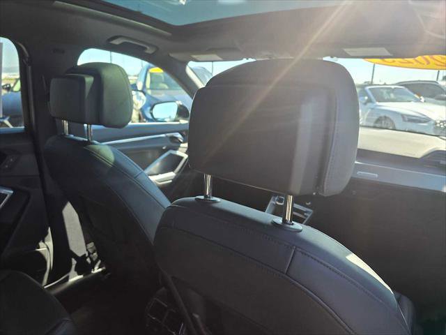 Used 2023 Audi Q3 2.0T Premium Plus w/ Premium Plus Package image 15