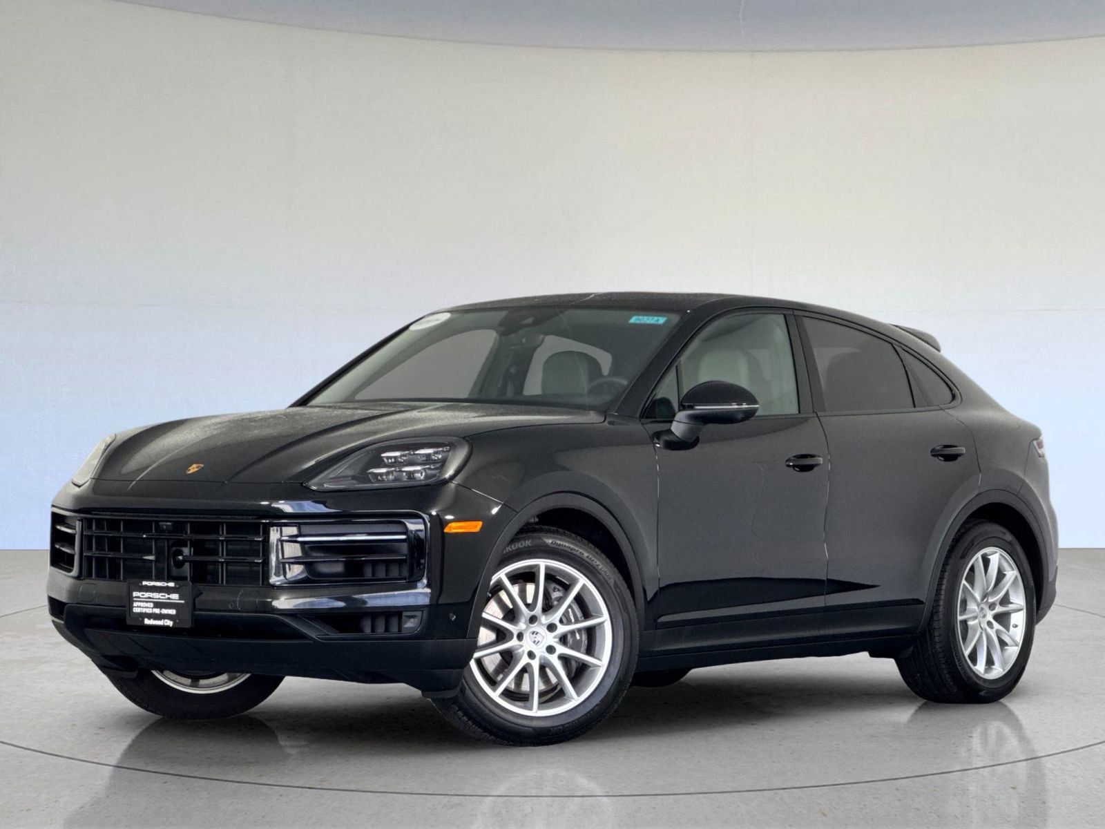 Certified 2025 Porsche Cayenne Coupe image 1