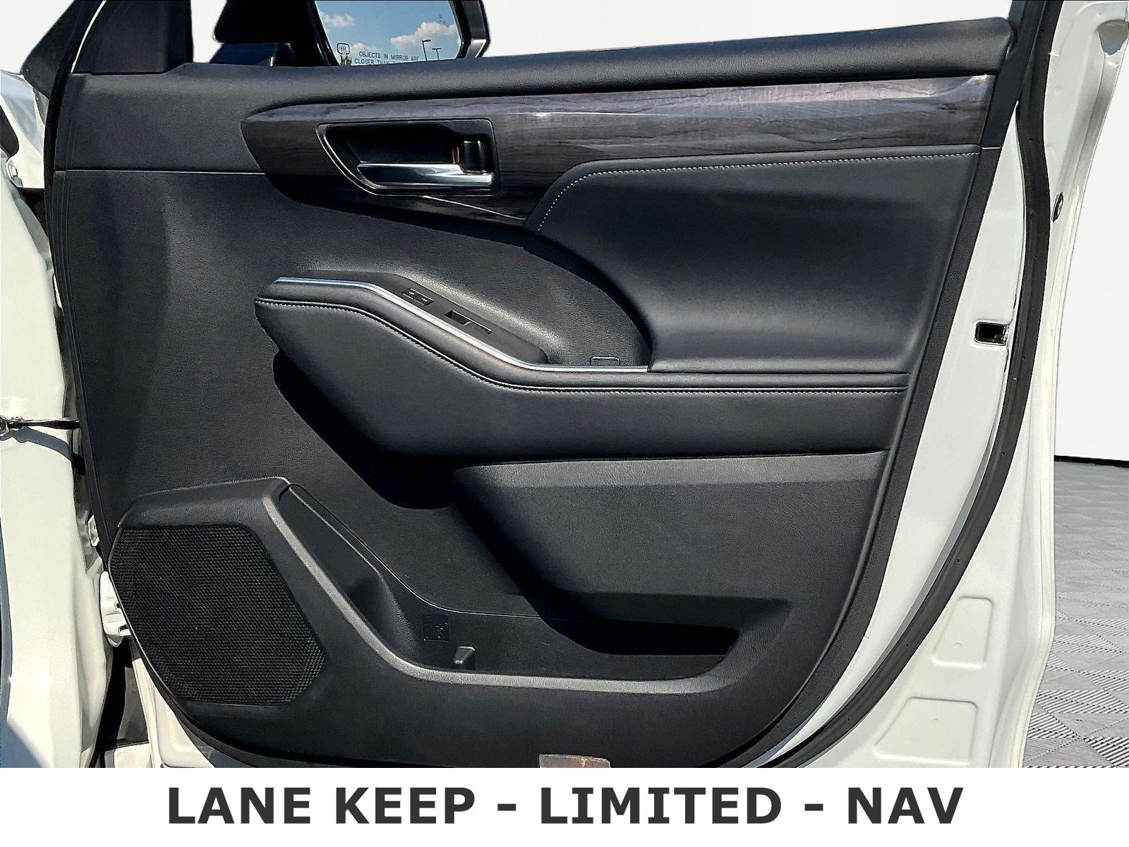 Used 2021 Toyota Highlander Limited AWD/4WD image 29