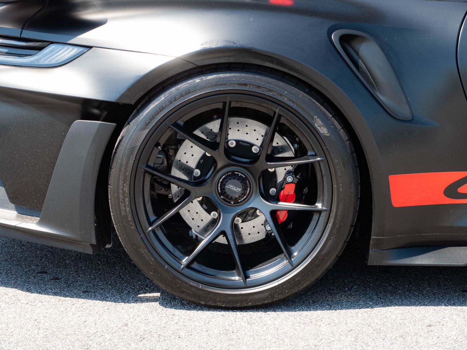 Certified 2025 Porsche 911 GT3 RS RWD image 28