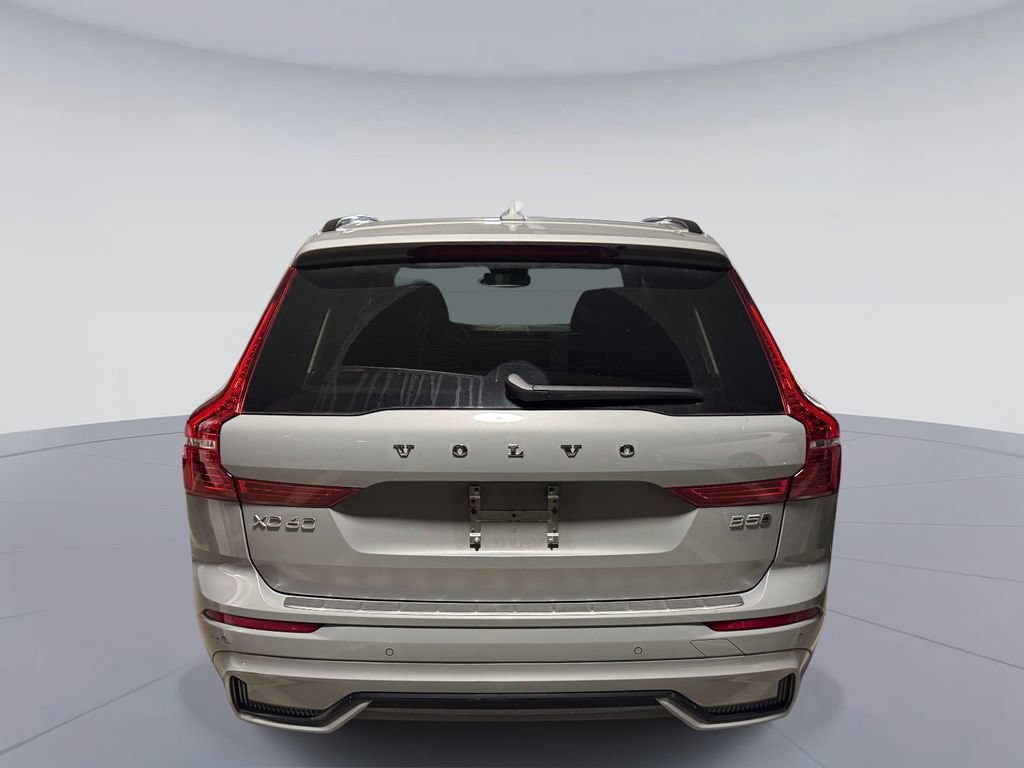 Used 2024 Volvo XC60 B5 Plus w/ Climate Package AWD/4WD image 6