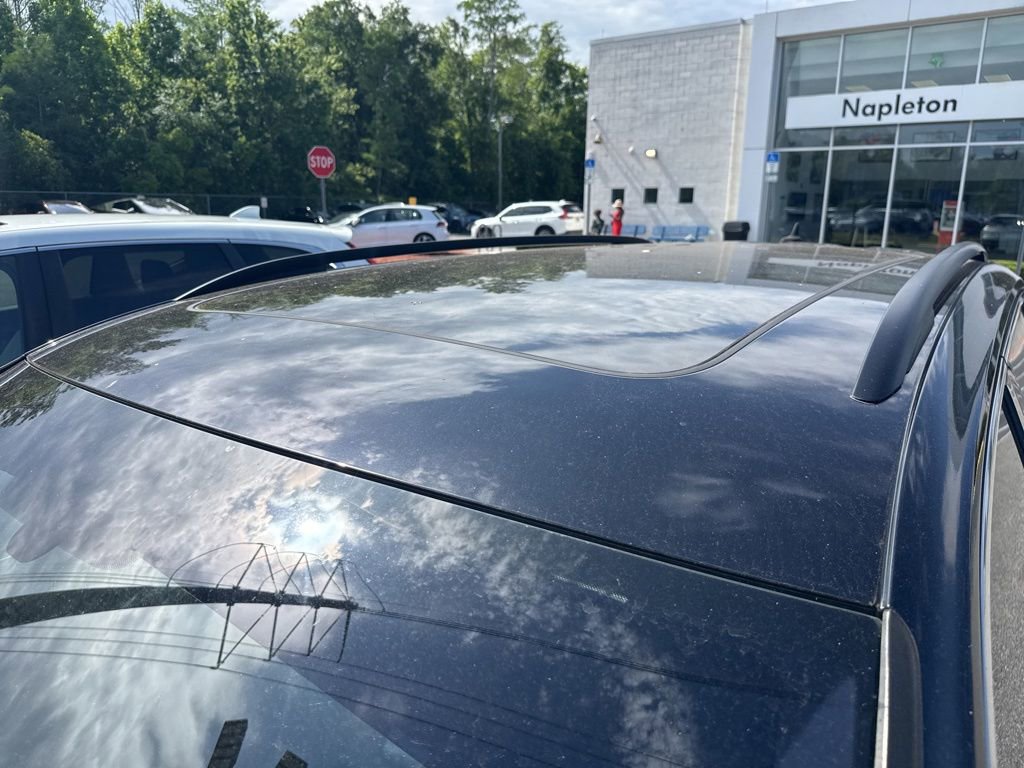Used 2021 Volkswagen Tiguan S FWD image 9