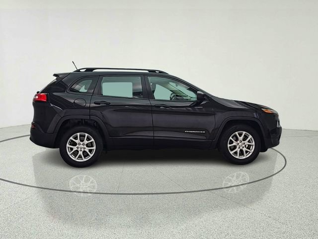 Used 2015 Jeep Cherokee Sport w/ Cold Weather Group AWD/4WD image 7