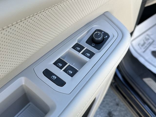 New 2026 Volkswagen Atlas SEL Premium R-Line image 15