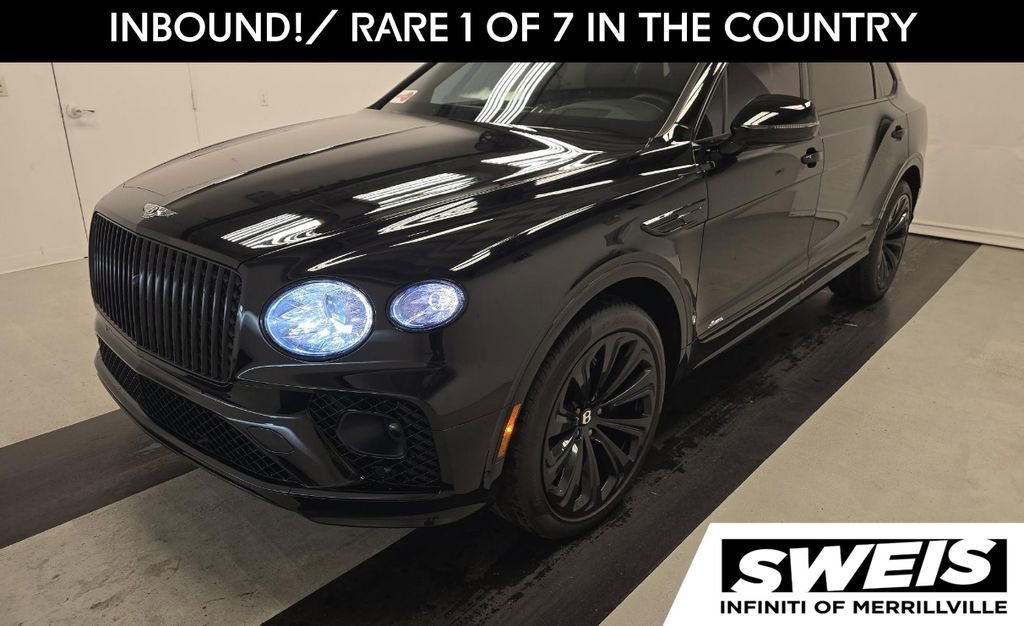 Used 2023 Bentley Bentayga Extended Wheelbase AWD/4WD image 1