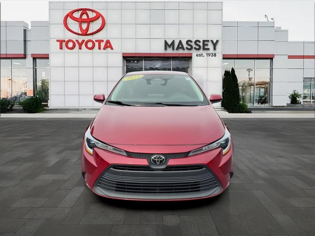 Used 2025 Toyota Corolla LE FWD image 8