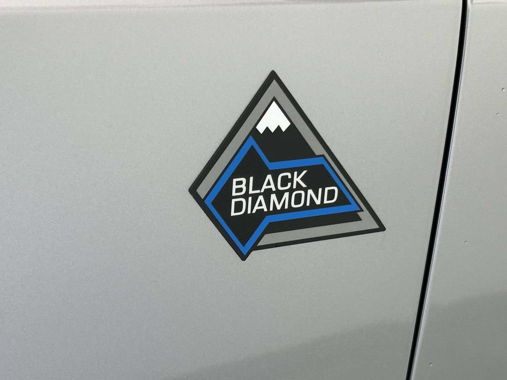 Used 2024 Ford Bronco Black Diamond AWD/4WD image 10