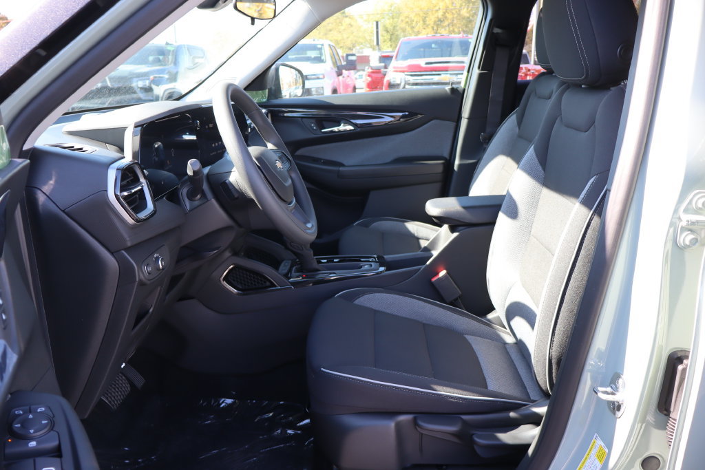 New 2026 Chevrolet TrailBlazer LS w/ LS Convenience Package FWD image 5