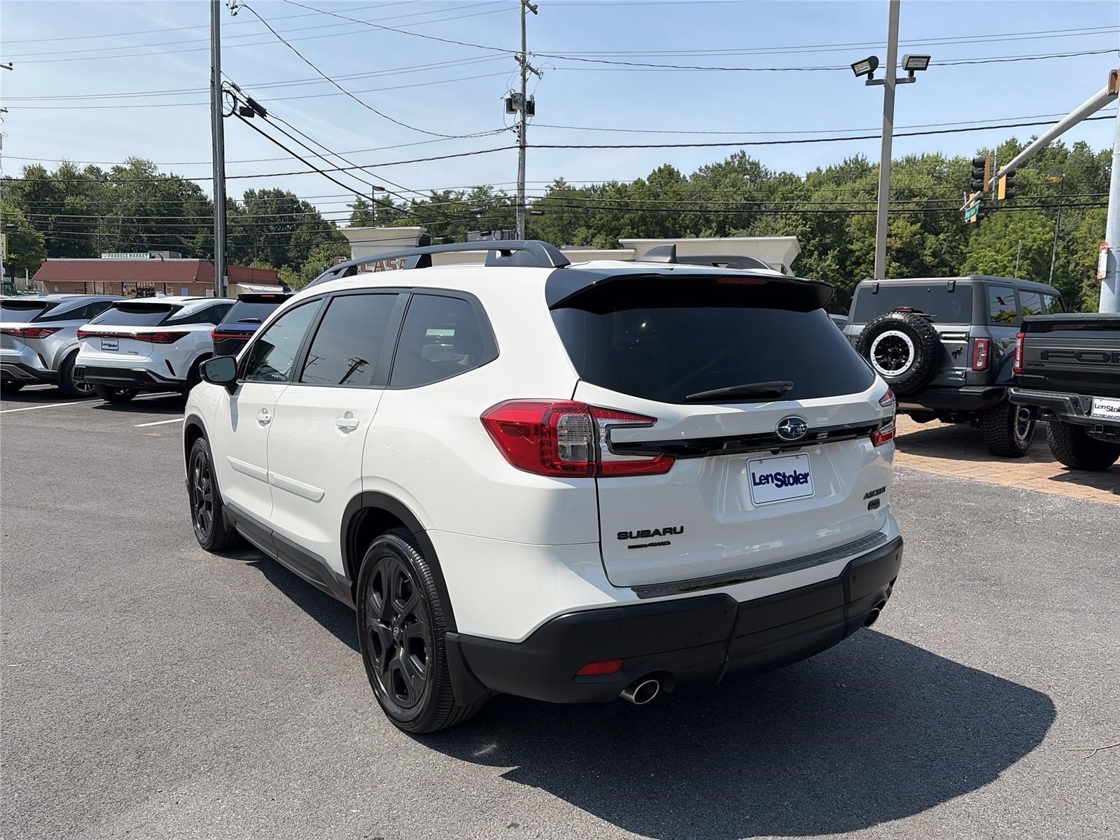 Used 2024 Subaru Ascent Onyx Edition Limited AWD/4WD image 3