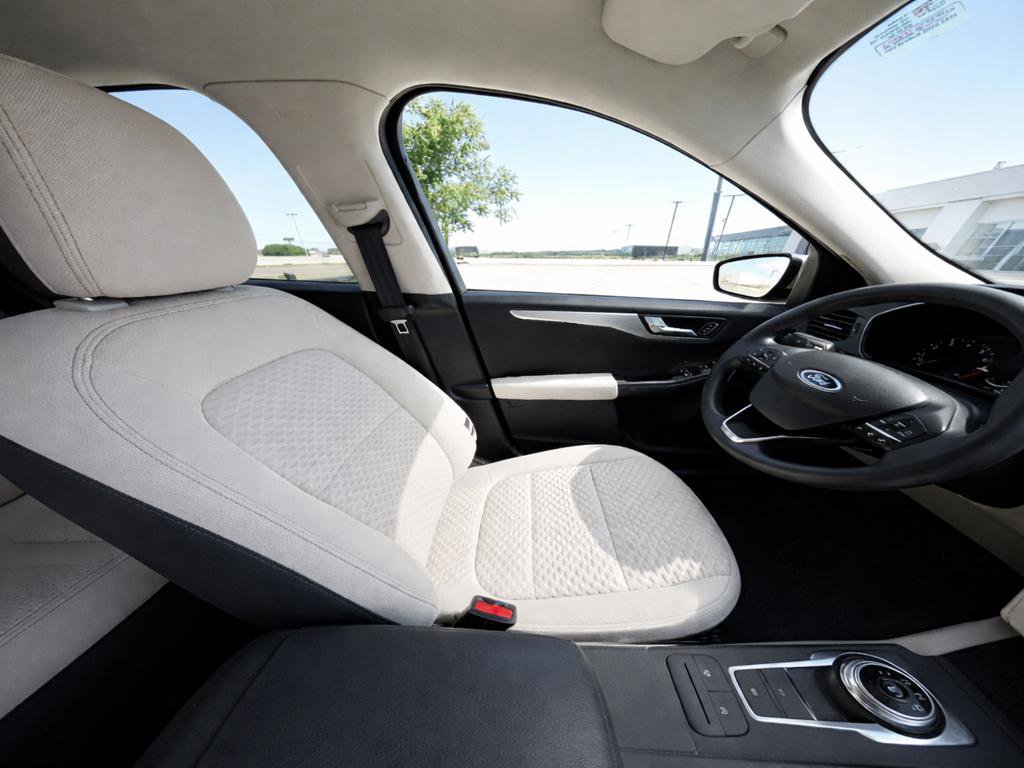 Used 2020 Ford Escape SE FWD image 19