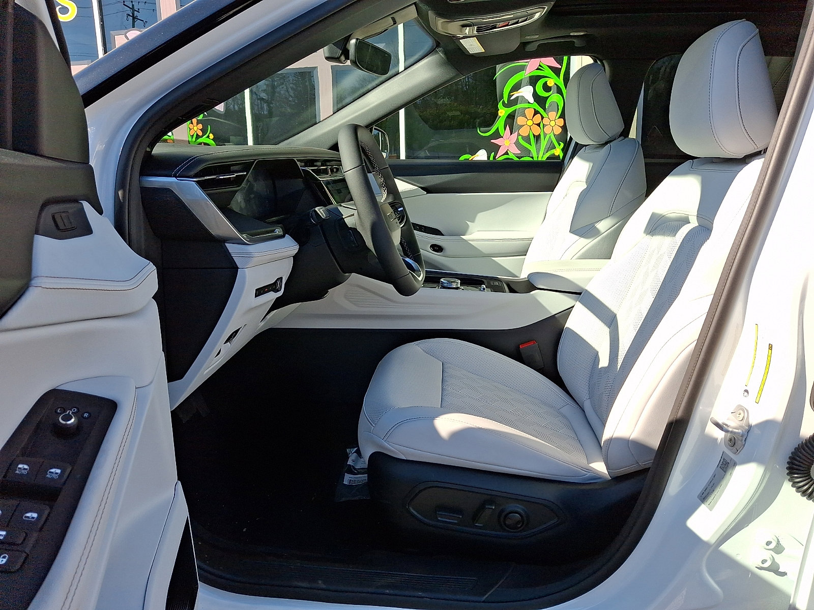 New 2026 Jeep Cherokee Overland image 9