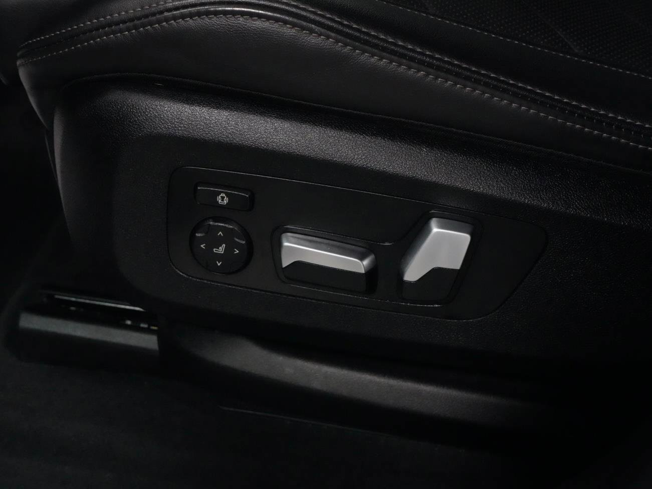 Certified 2023 BMW X5 xDrive45e image 22