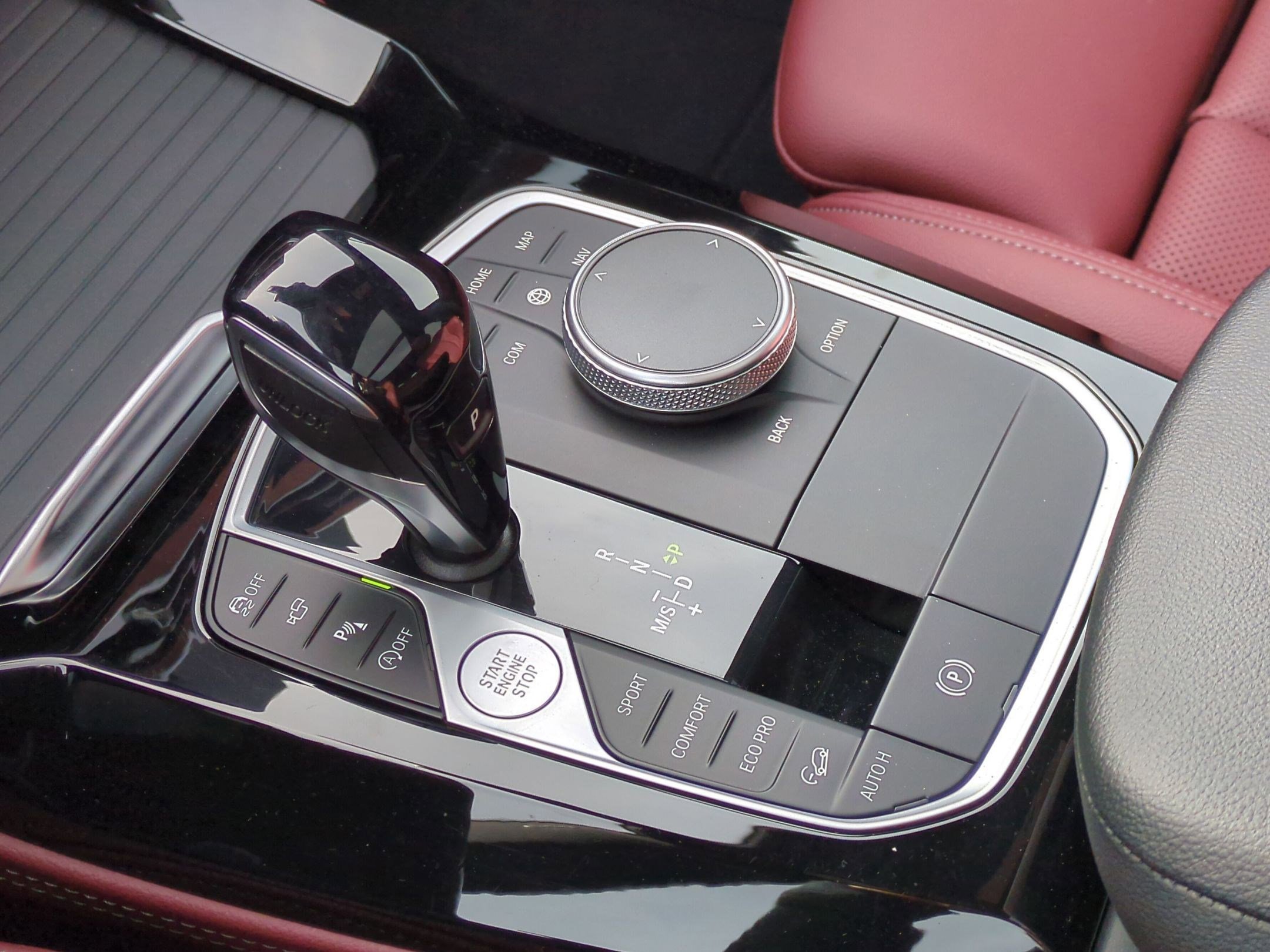 Used 2023 BMW X4 xDrive30i w/ M Sport Package image 25