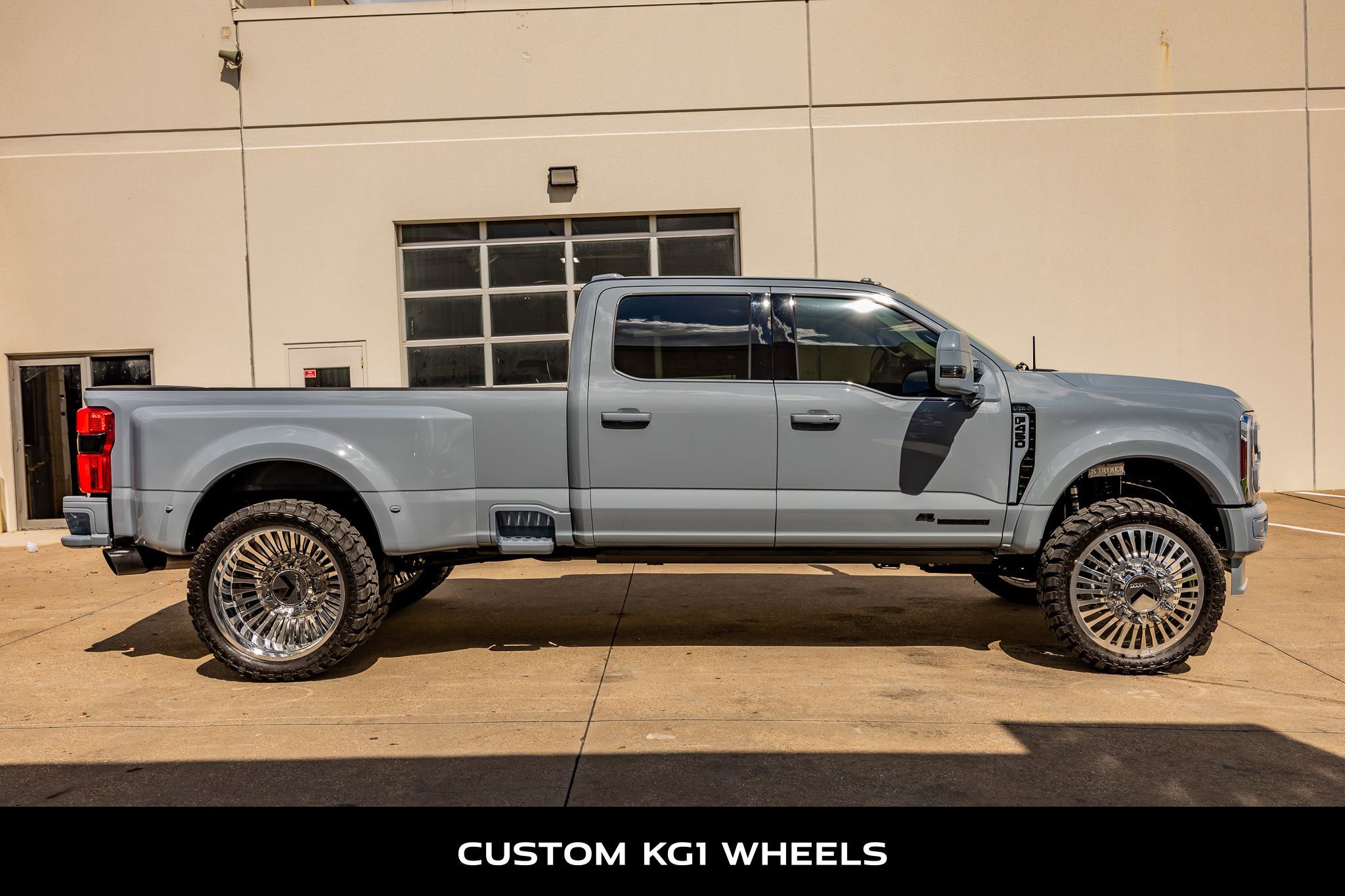 Used 2026 Ford F450 Platinum w/ Platinum Plus Package image 10