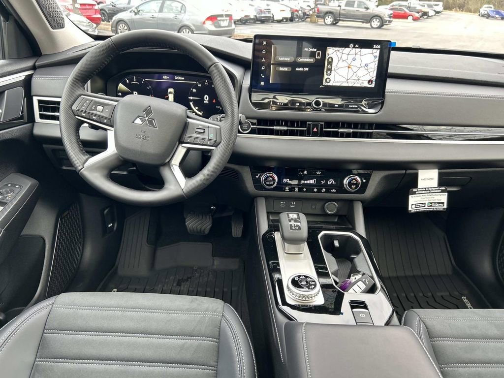 New 2026 Mitsubishi Outlander SE AWD/4WD image 16