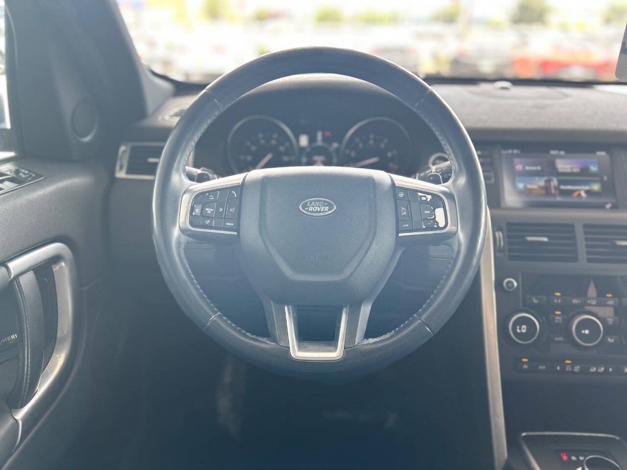 Used 2017 Land Rover Discovery Sport HSE AWD/4WD image 65
